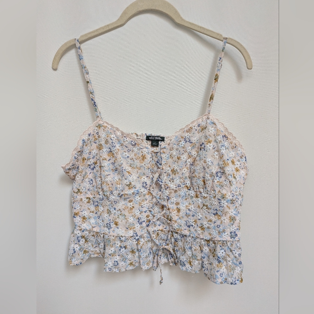 NWT Wild Fable Cream Floral Embroidered Cropped Tank Size Large
